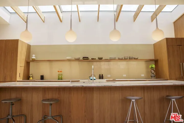1028 Pleasantview Avenue, Venice, California 90291