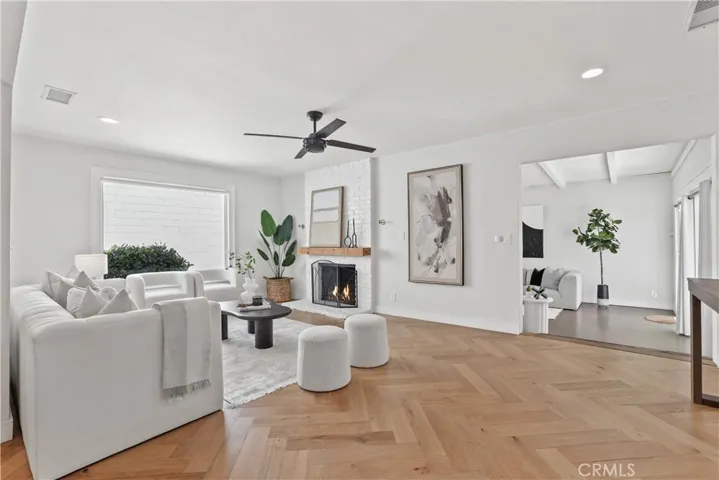 1614 E Palm Avenue, Orange, California 92866