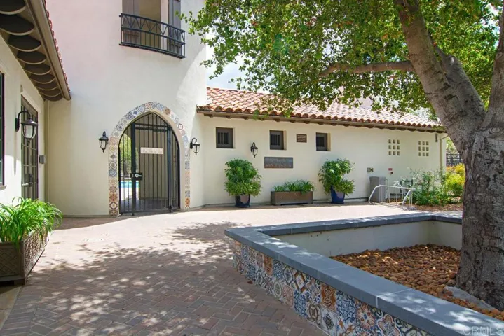 2246 Orange Grove Place, Escondido, California 92027