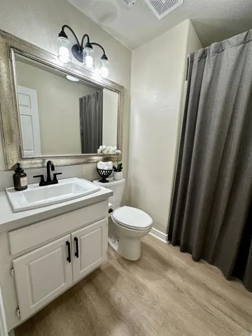 2246 Orange Grove Place, Escondido, California 92027
