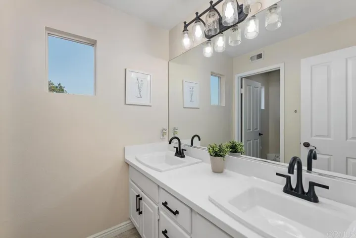 2246 Orange Grove Place, Escondido, California 92027