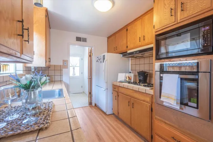 2381 Kehoe Avenue, San Mateo, California 94403