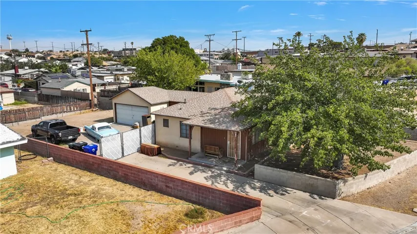 821 S 1st Avenue, Barstow, California 92311