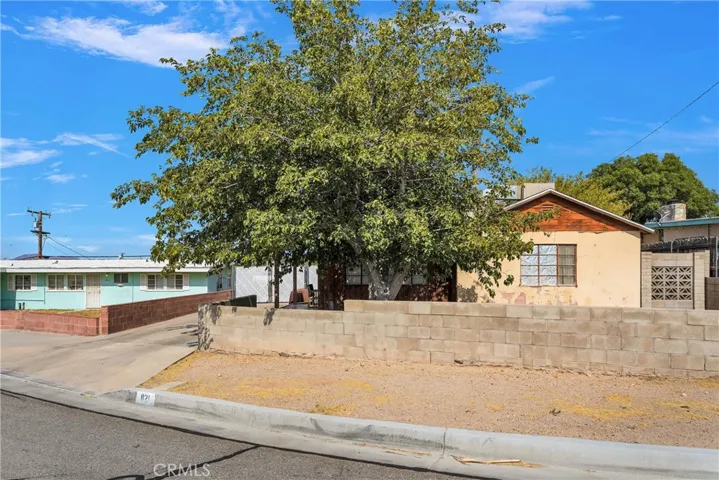 821 S 1st Avenue, Barstow, California 92311