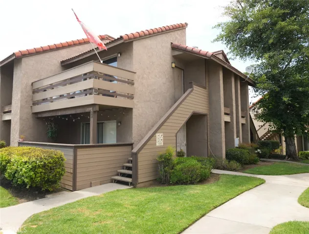 Corner Unit