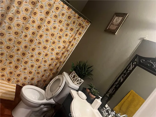 643 W Childs Avenue, Merced, California 95341