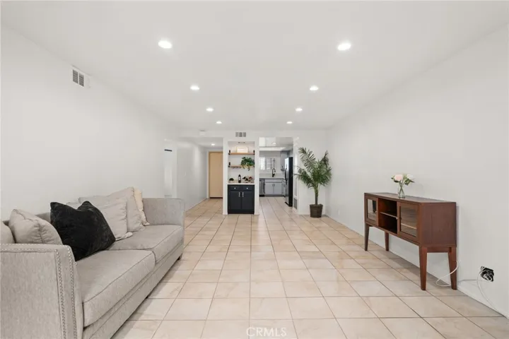 2001 E 21st Street 228, Signal Hill, California 90755