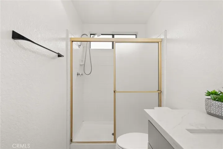 Primary Barhroom