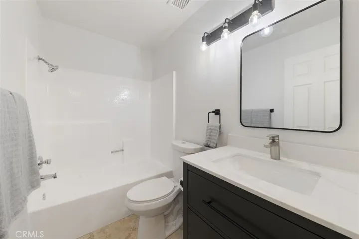 1418 Ripchak Road, Corona, California 92879