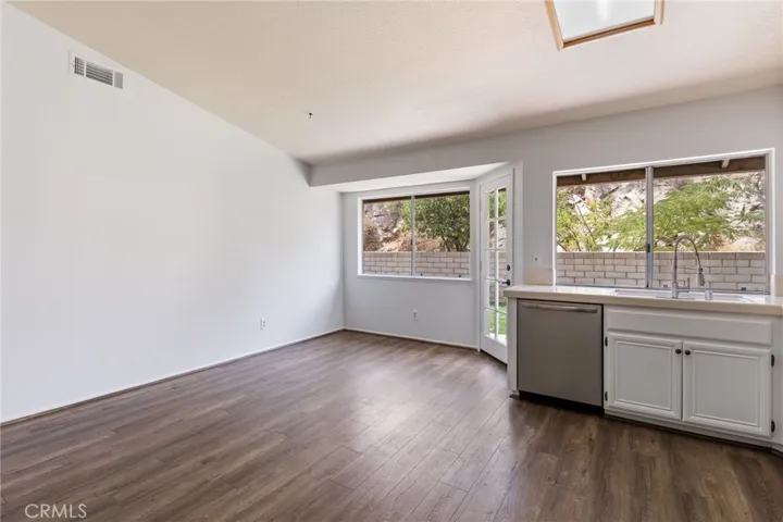 1418 Ripchak Road, Corona, California 92879