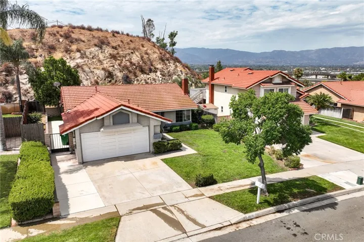 1418 Ripchak Road, Corona, California 92879