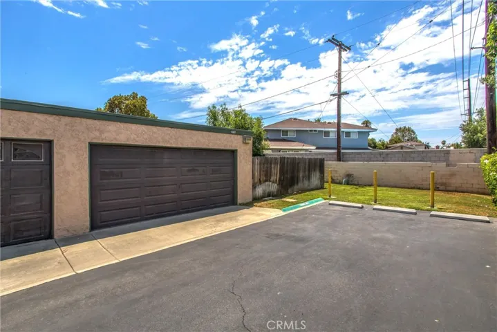 6307 La Mirada Way, Riverside, California 92504