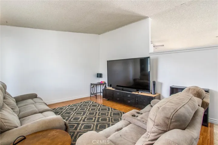 6307 La Mirada Way, Riverside, California 92504