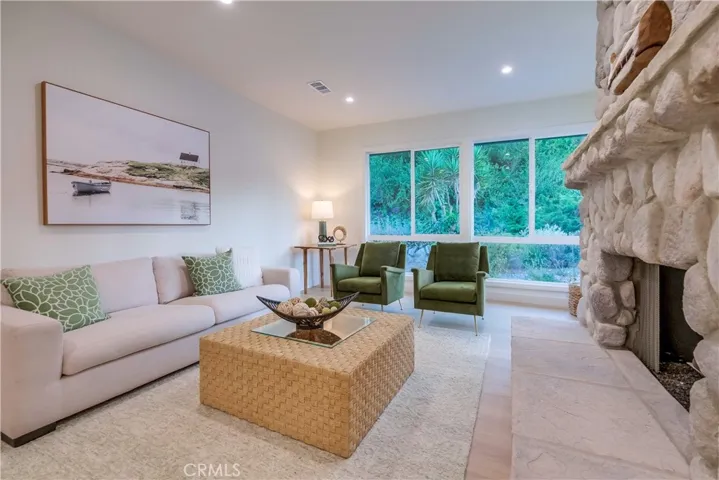 5205 Middlecrest Road, Rancho Palos Verdes, California 90275