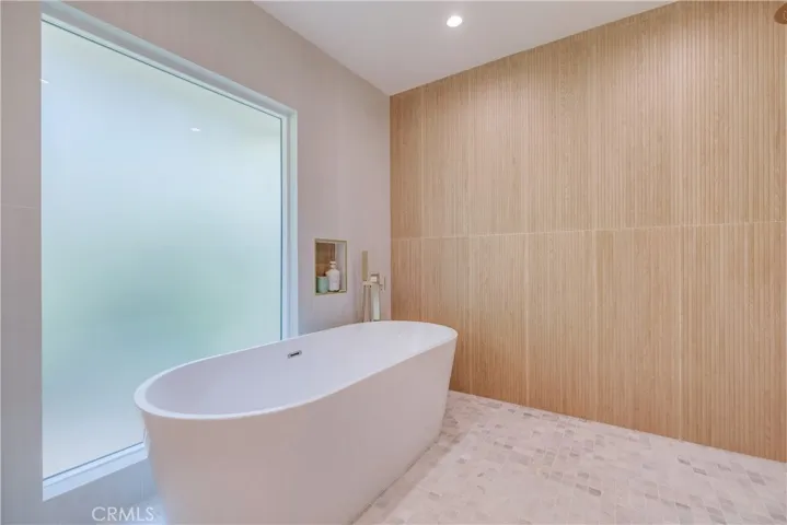 5205 Middlecrest Road, Rancho Palos Verdes, California 90275