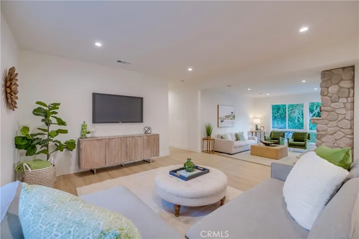 5205 Middlecrest Road, Rancho Palos Verdes, California 90275
