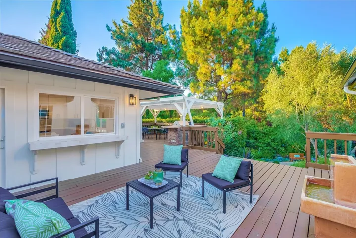 5205 Middlecrest Road, Rancho Palos Verdes, California 90275