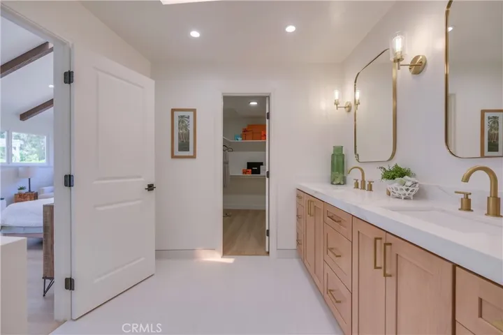5205 Middlecrest Road, Rancho Palos Verdes, California 90275