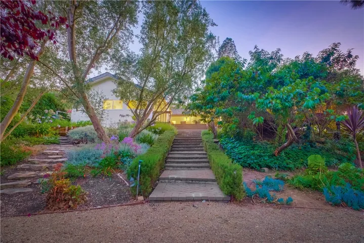 5205 Middlecrest Road, Rancho Palos Verdes, California 90275