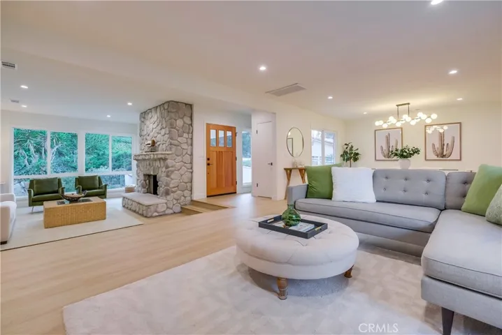 5205 Middlecrest Road, Rancho Palos Verdes, California 90275