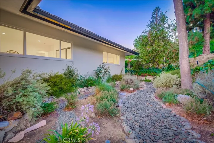 5205 Middlecrest Road, Rancho Palos Verdes, California 90275
