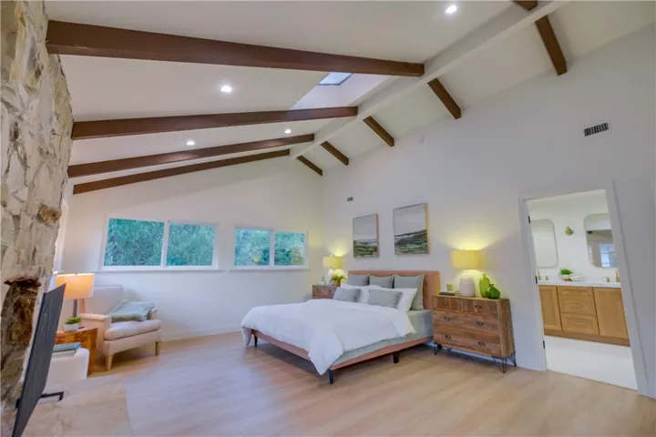 5205 Middlecrest Road, Rancho Palos Verdes, California 90275