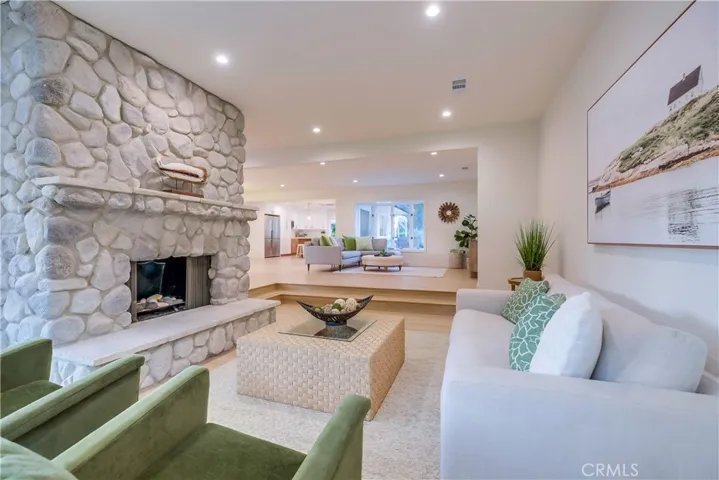 5205 Middlecrest Road, Rancho Palos Verdes, California 90275