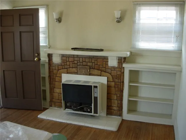 1033 W 60th Place, Los Angeles, California 90044