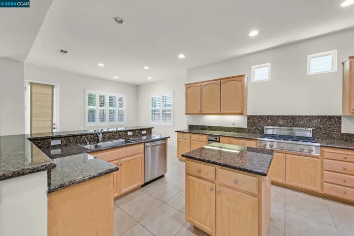 Lot's of counter space
