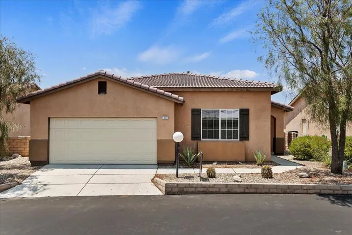01-66565 Acoma Ave #12