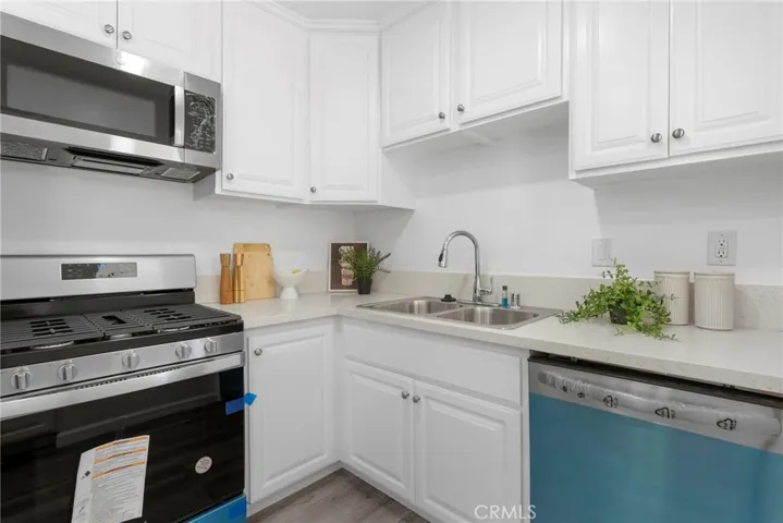 2530 Huckleberry Road, Santa Ana, California 92706