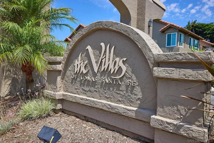 930 Via Mil Cumbres 33, None, California 92075