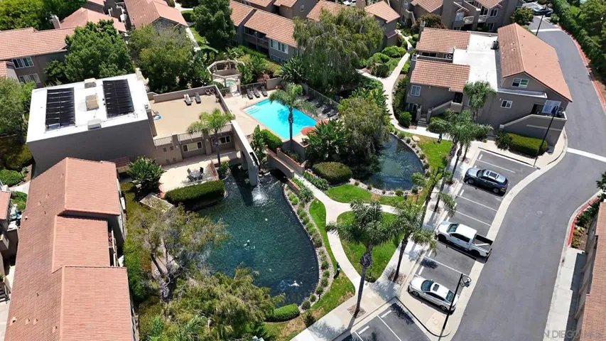 930 Via Mil Cumbres 33, None, California 92075