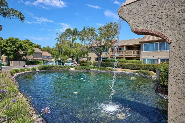 930 Via Mil Cumbres 33, None, California 92075