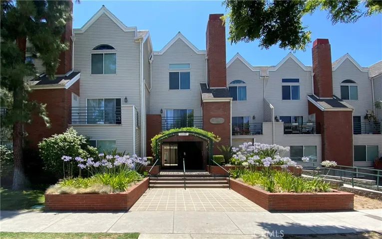 2706 Honolulu Avenue 110, Montrose, California 91020