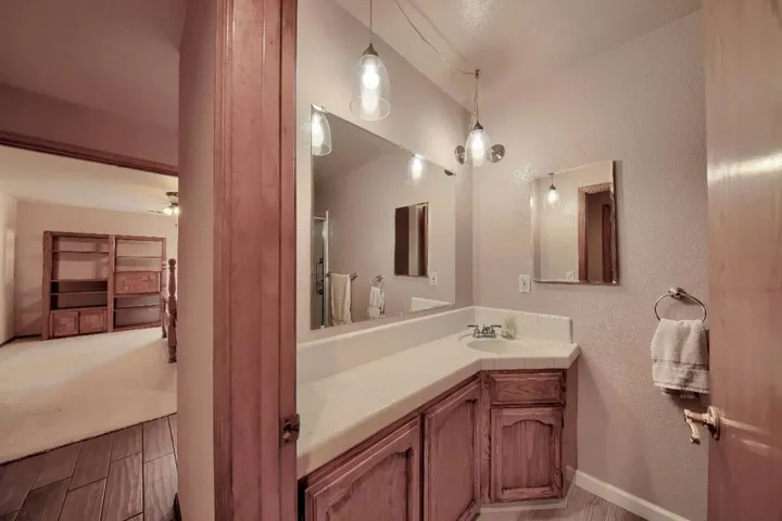 6531 Almondwood Drive, Riverbank, California 95367