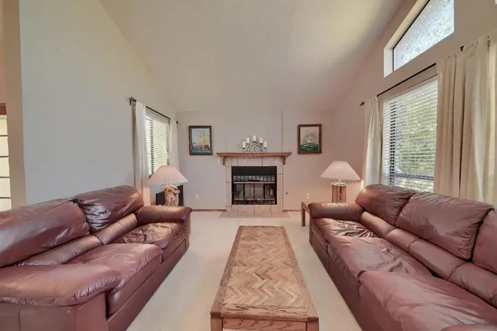 6531 Almondwood Drive, Riverbank, California 95367