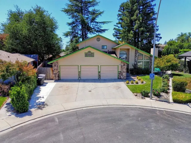 6531 Almondwood Drive, Riverbank, California 95367