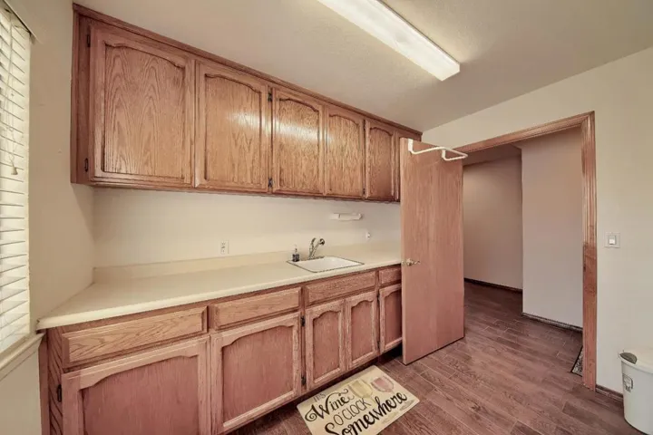 6531 Almondwood Drive, Riverbank, California 95367