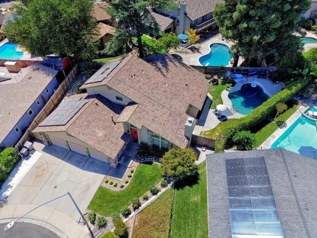 6531 Almondwood Drive, Riverbank, California 95367