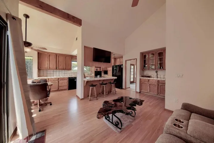6531 Almondwood Drive, Riverbank, California 95367