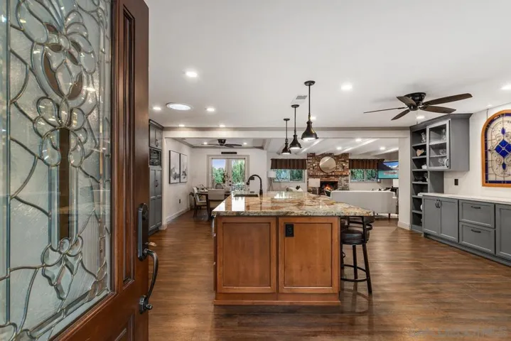 9469 Pike Rd, Santee, California 92071