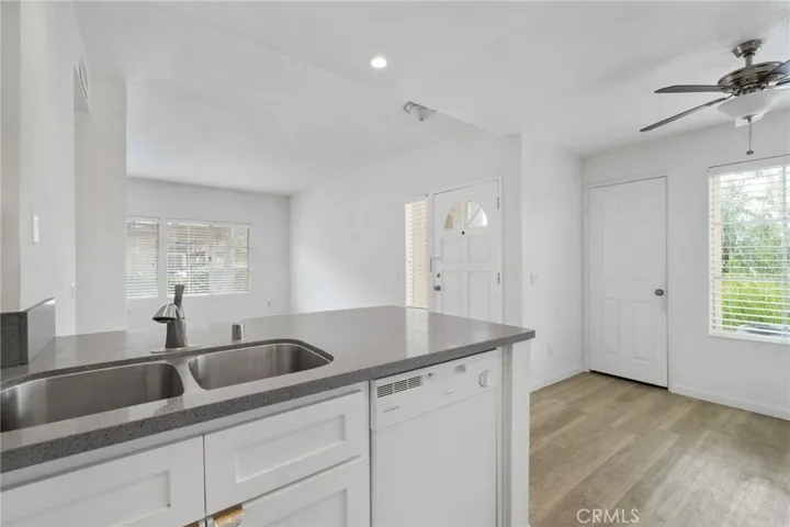 21233 Camelia 21, Lake Forest, California 92630