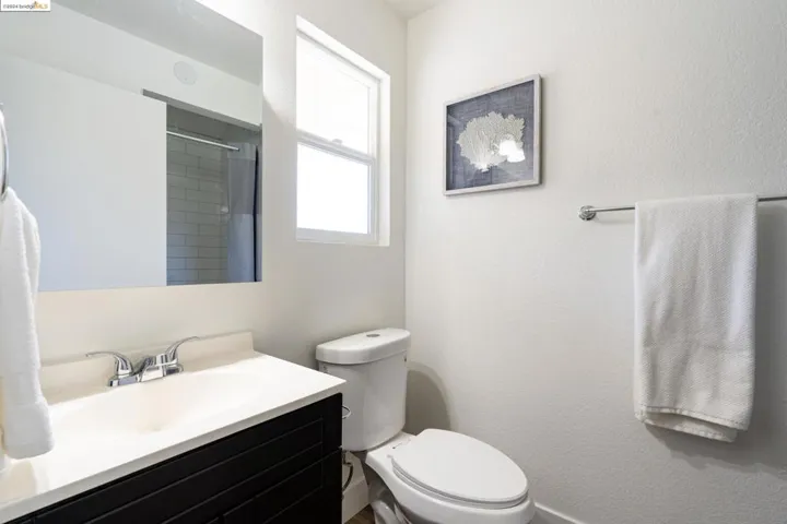 159 Acorn Dr, Petaluma, California 94952