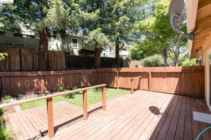 159 Acorn Dr, Petaluma, California 94952