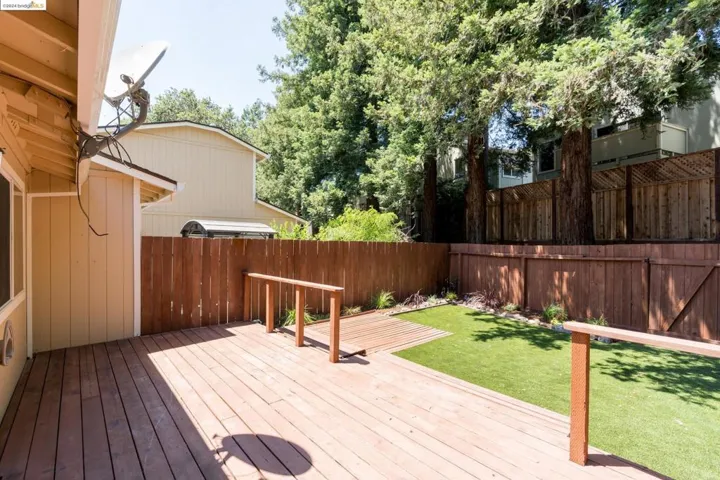 159 Acorn Dr, Petaluma, California 94952