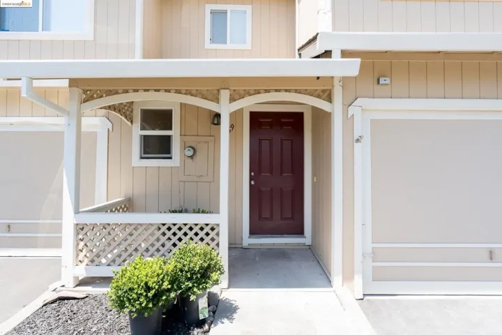 159 Acorn Dr, Petaluma, California 94952