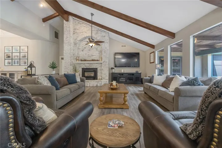 140 E Sunnyside, Visalia, California 93277