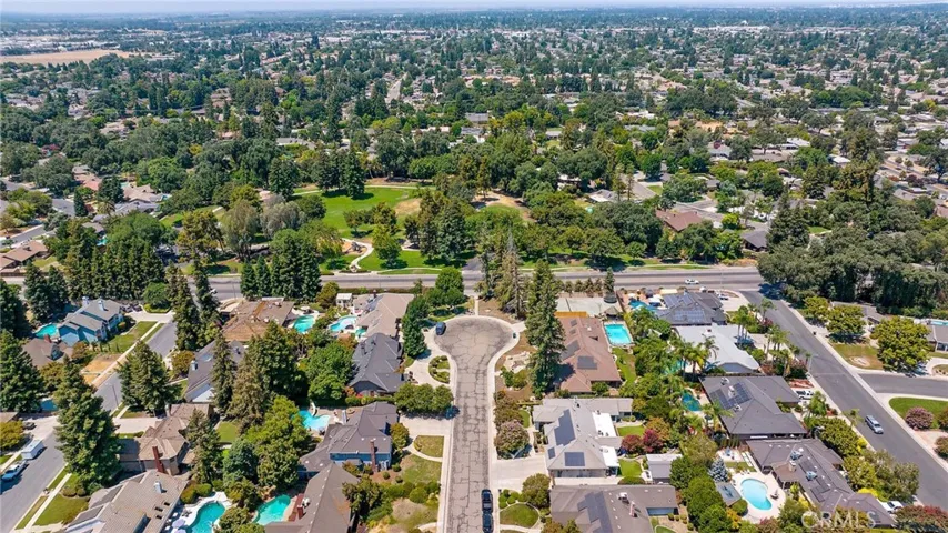 140 E Sunnyside, Visalia, California 93277
