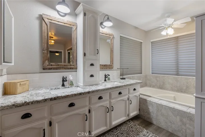140 E Sunnyside, Visalia, California 93277